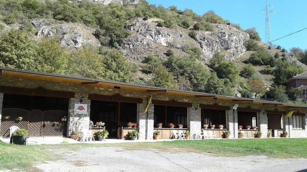 Agriturismo San Giuliano Dei Fratelli Giai Susa Eksteriør billede